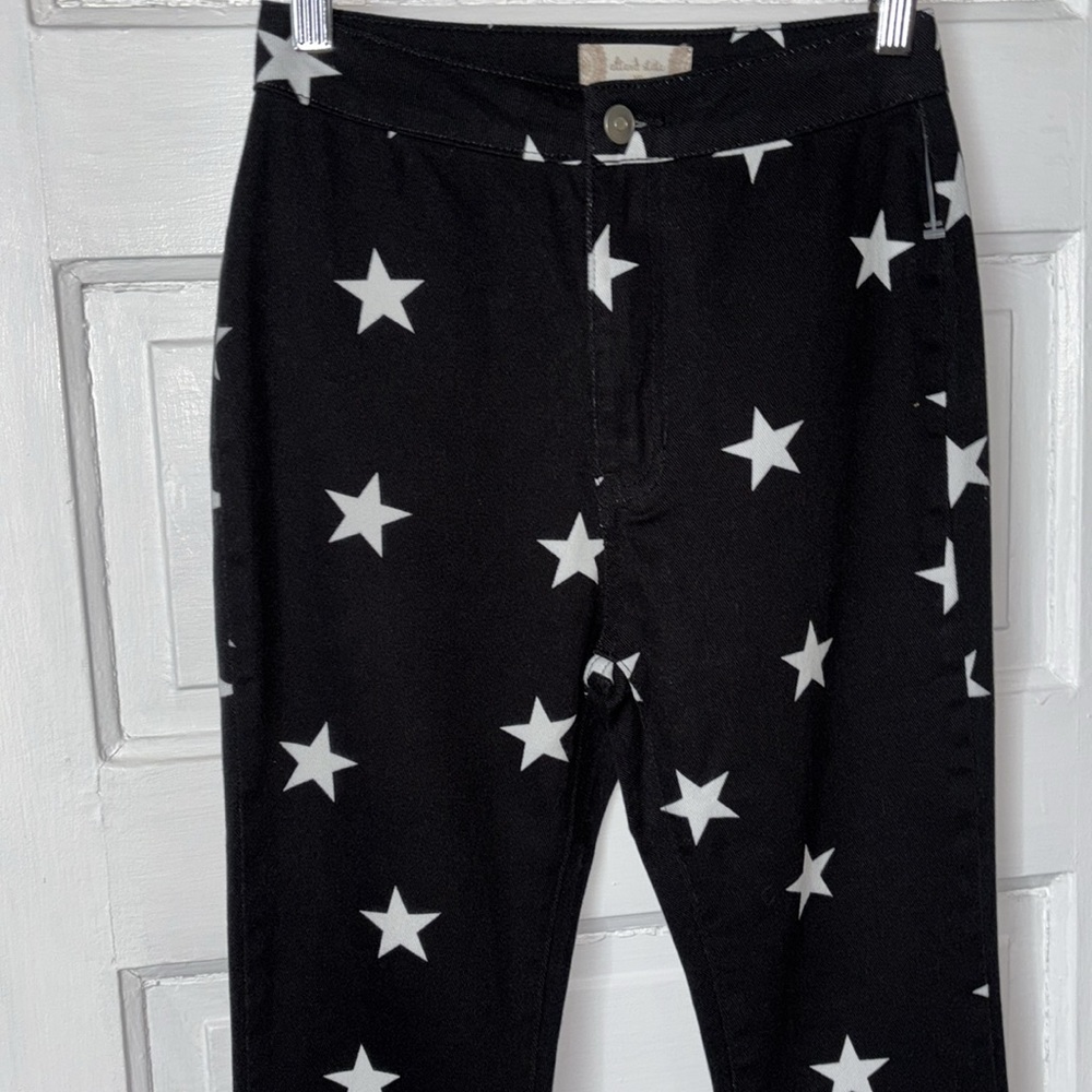 ALTAR’D STATE STARRY HIGH RISE FLARE JEANS - Picture 3 of 10